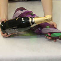 Упаковка для шампанского: елка своими руками . Шаг 7
